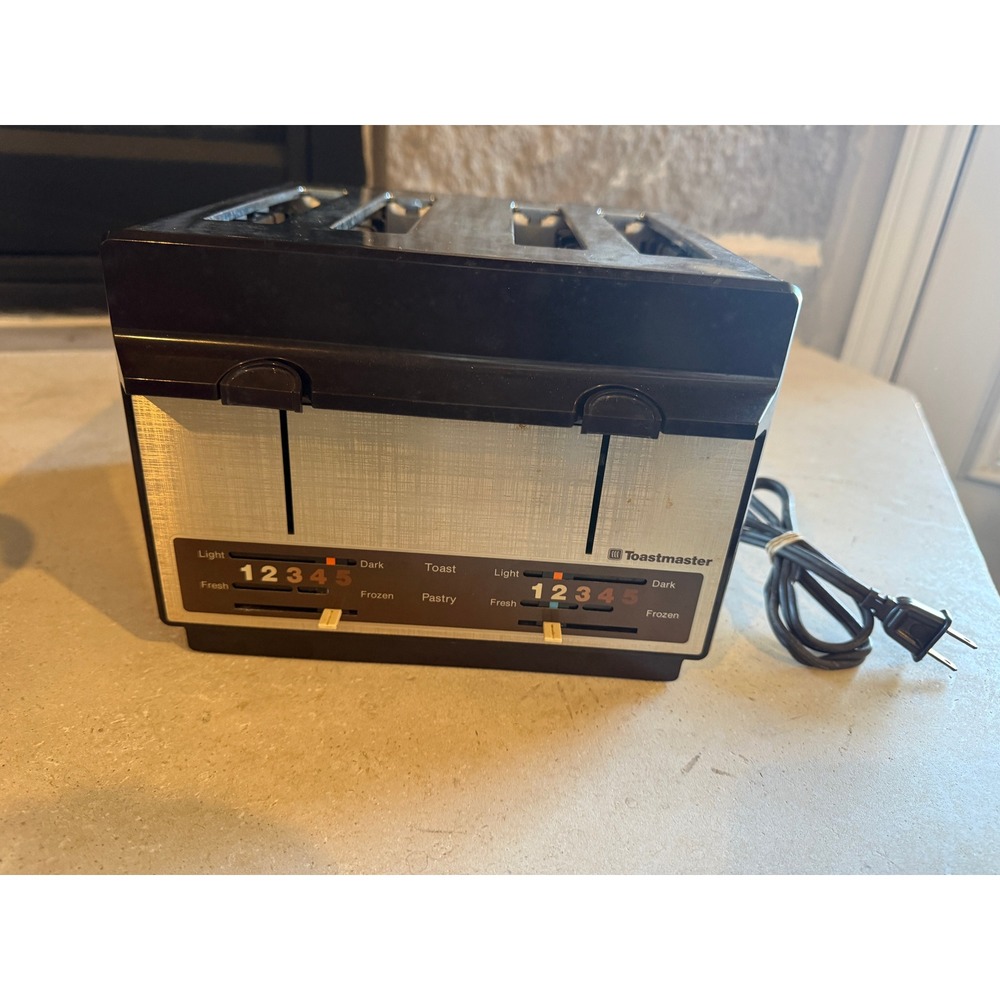 Vintage Toastmaster D148 4 Slice Toaster Retro Chrome Brushed Metal‎ Controls